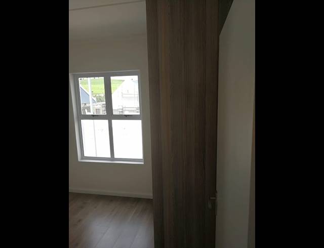 2 bed property to rent in CLOETESVILLE
